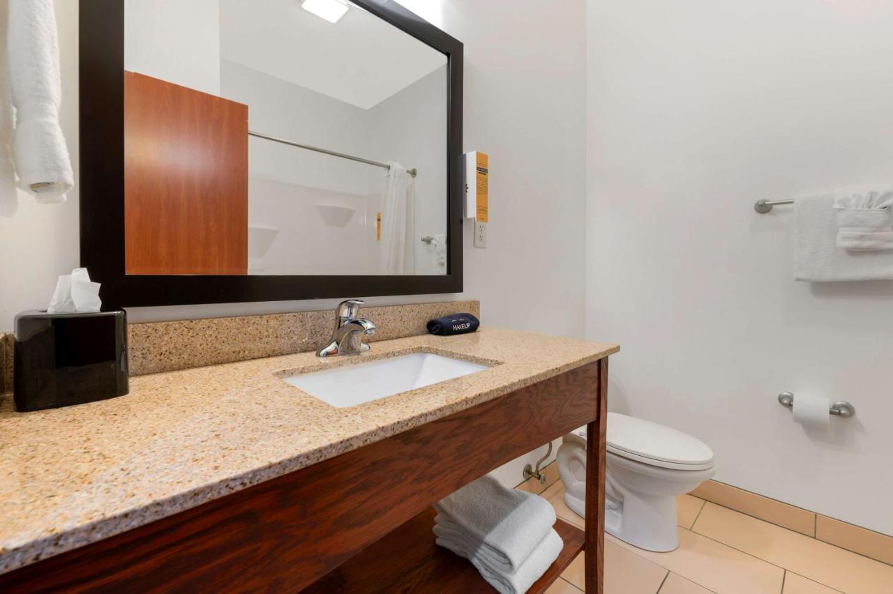 Best Western Plus Covered Bridge Inn Brazil Bagian luar foto